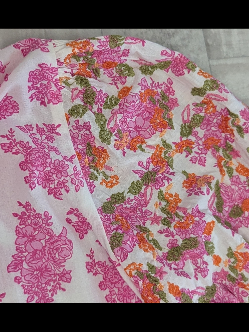 THML S Pink White Floral Embroidered Puff Sleeve Mock Neck Blouse Boho Preppy - Picture 3 of 6